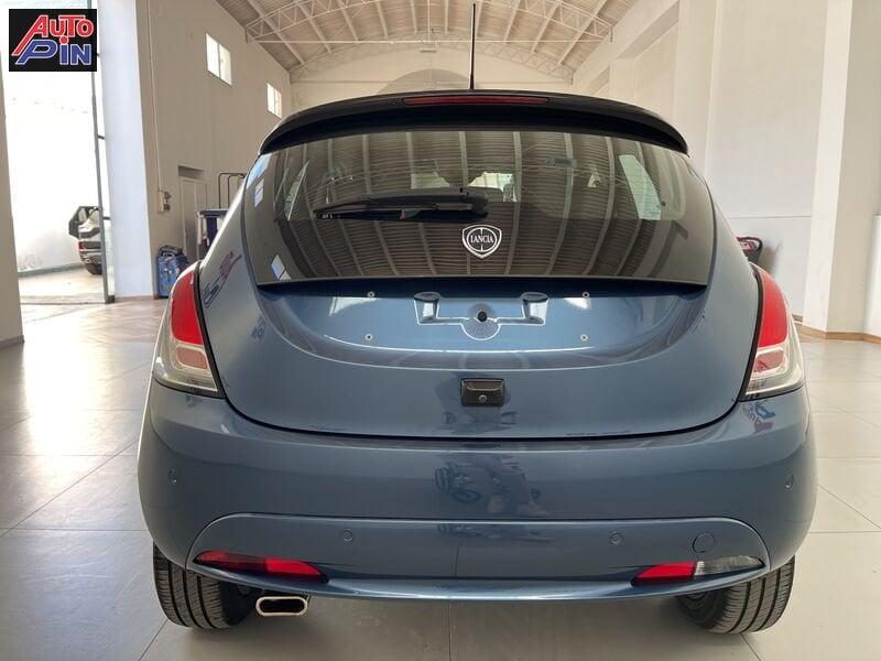 Lancia Ypsilon Ypsilon 1.0 FireFly 5 porte S&S Hybrid Platino