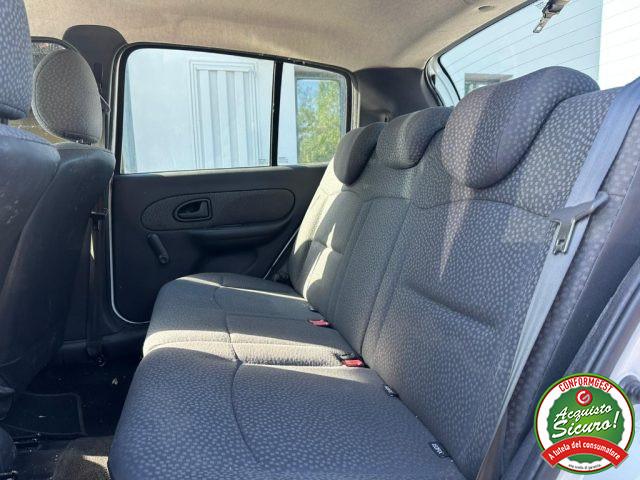 RENAULT Clio 1.2 16V 5 porte Confort