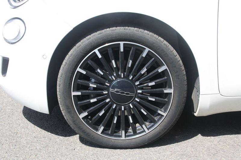 FIAT 500 La Prima Berlina 42 kWh