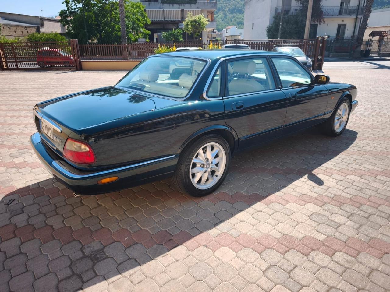 Jaguar XJ 4.0 cat Executive