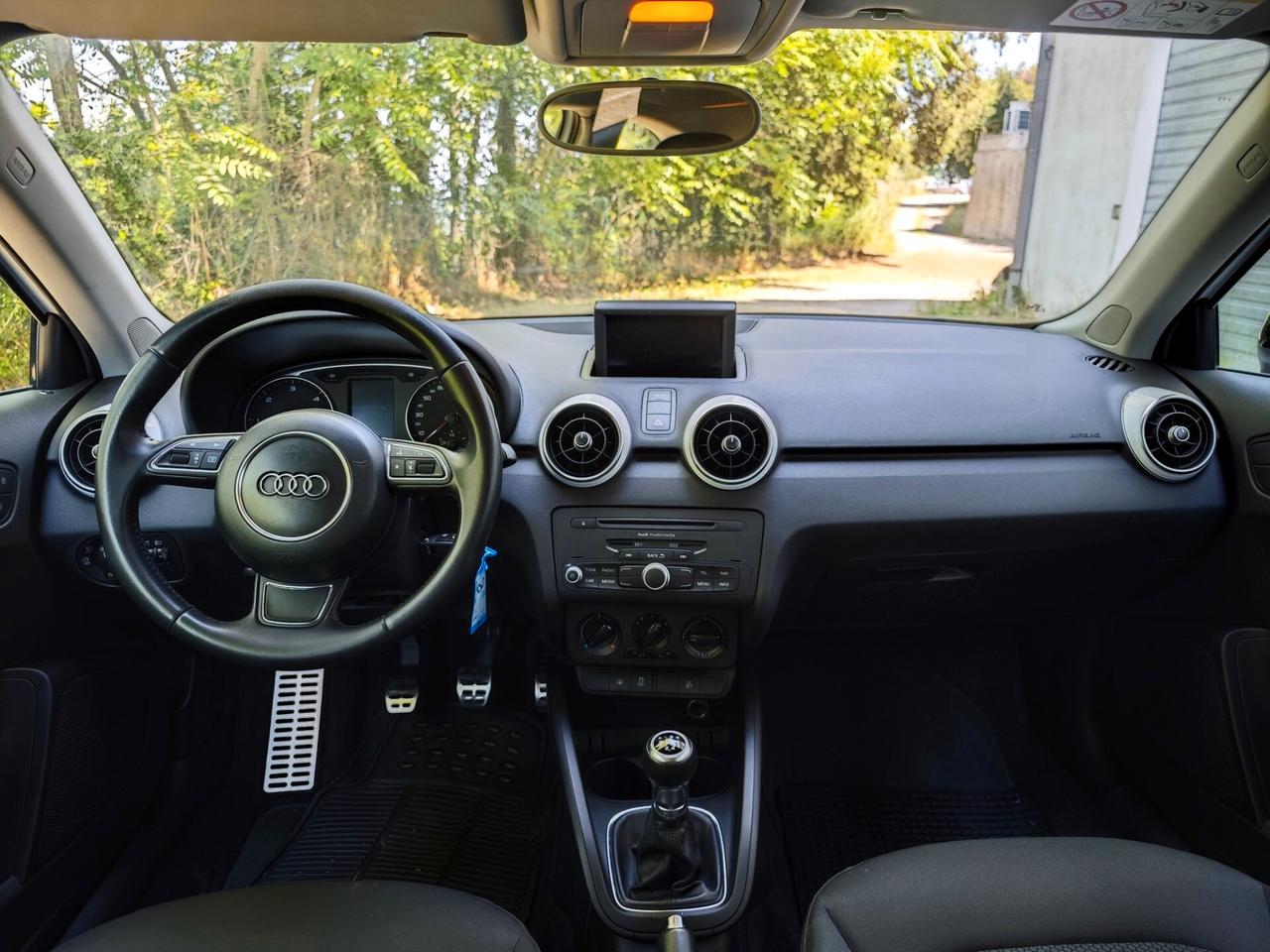 Audi A1 1.6 TDI S Line