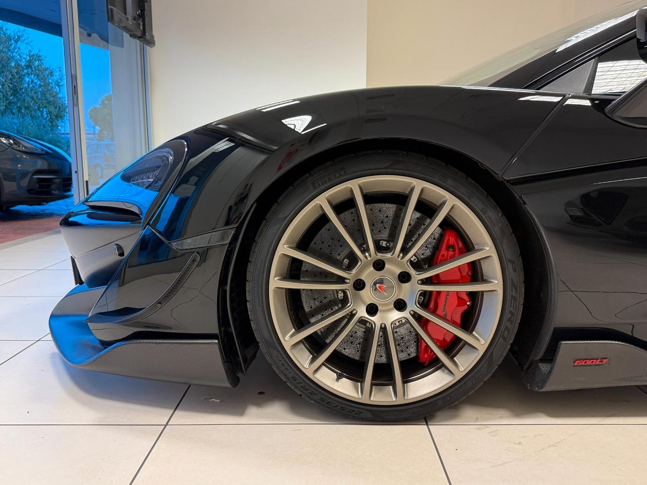 Mclaren 570S ALLESTIMENTO COMPLETO 600LT