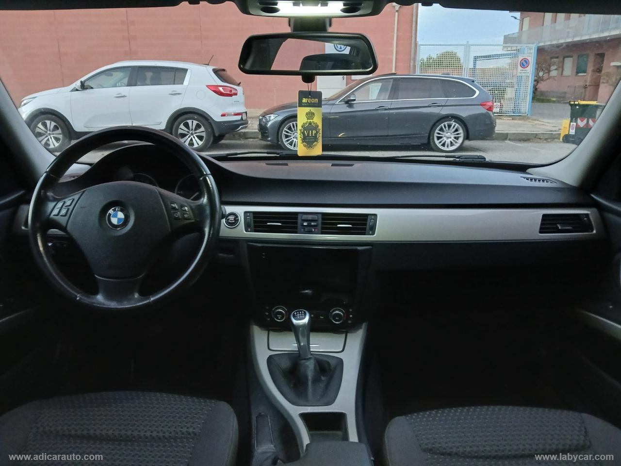 BMW 320d Touring Attiva