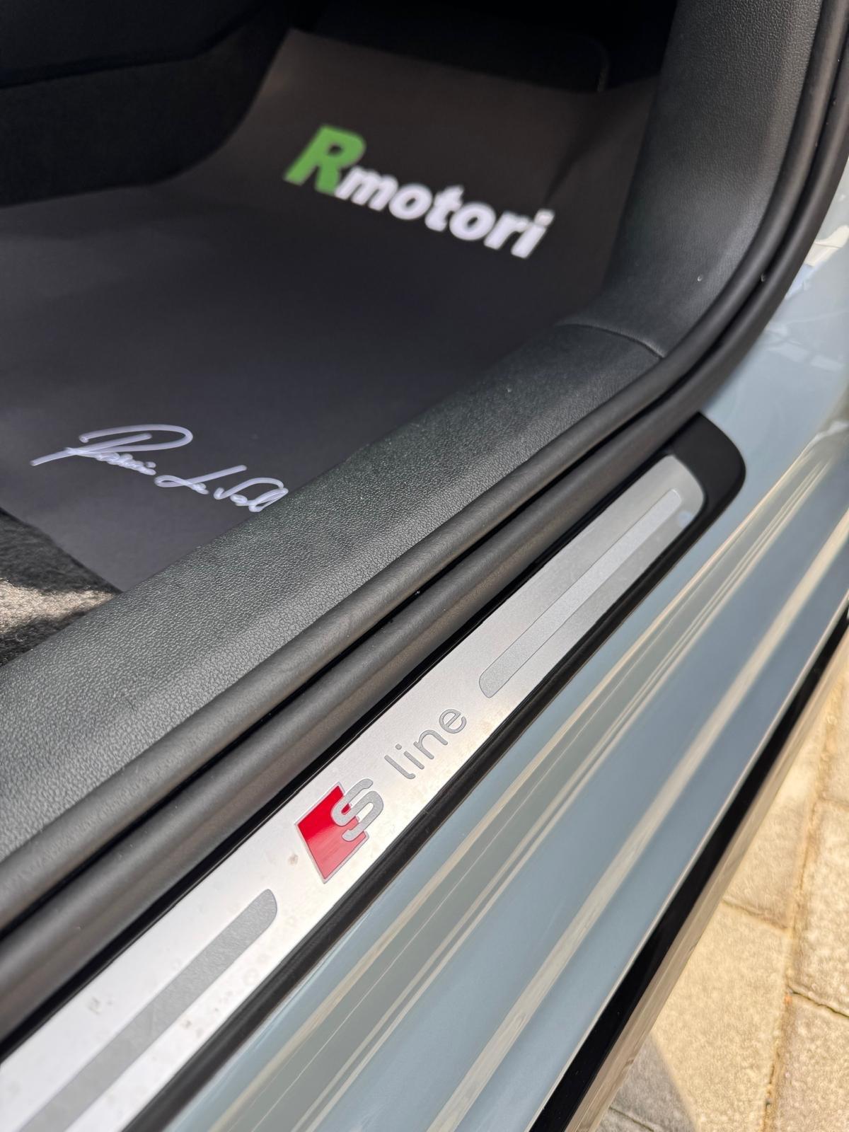 Audi A1 SPB 30 TFSI S tronic Identity Black