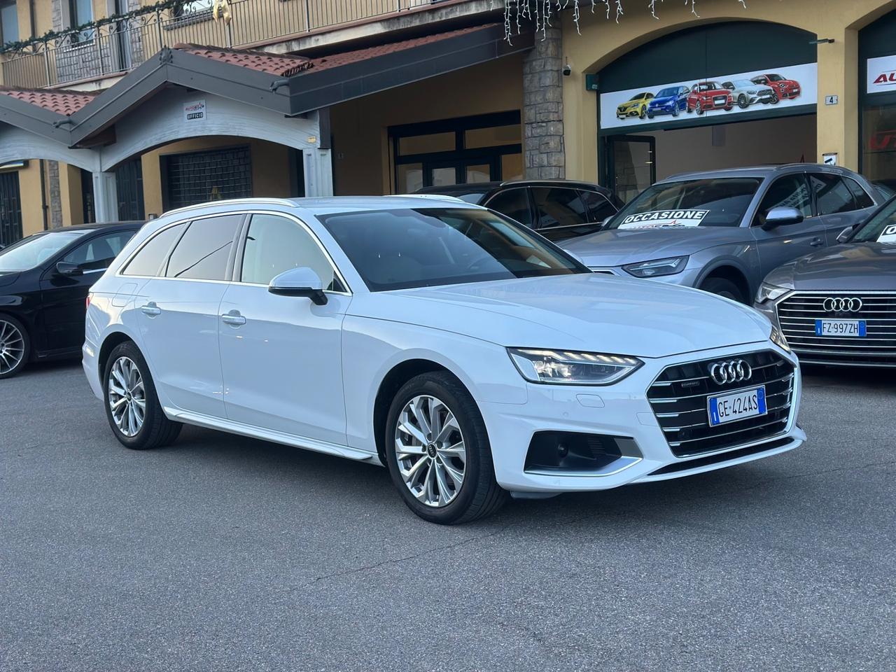 Audi A4 Avant 40 TDI quattro S tronic Business Advanced