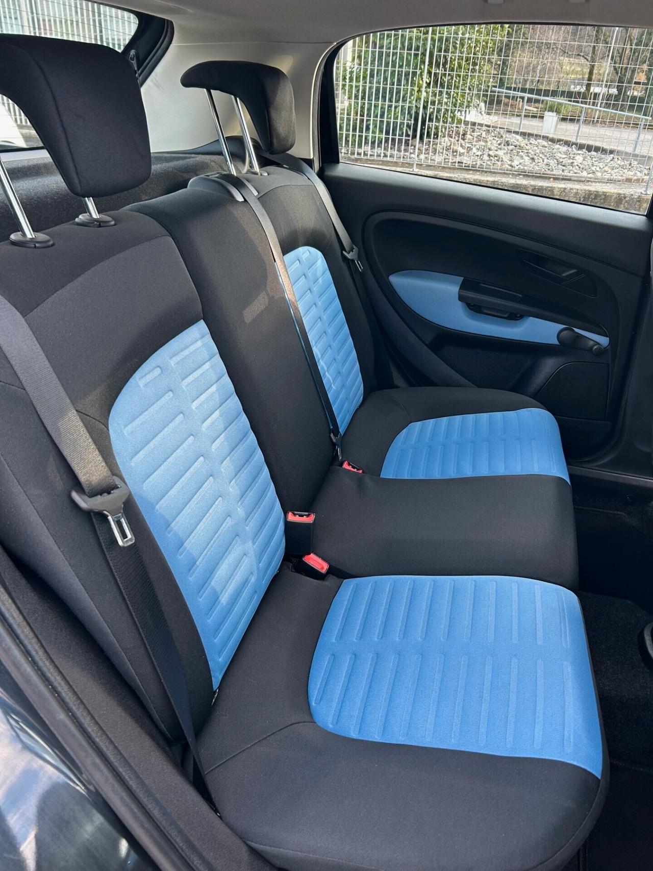 Fiat Grande Punto 1.2 5 porte-UNIPROPRIETARIO-NEOPATENTATI