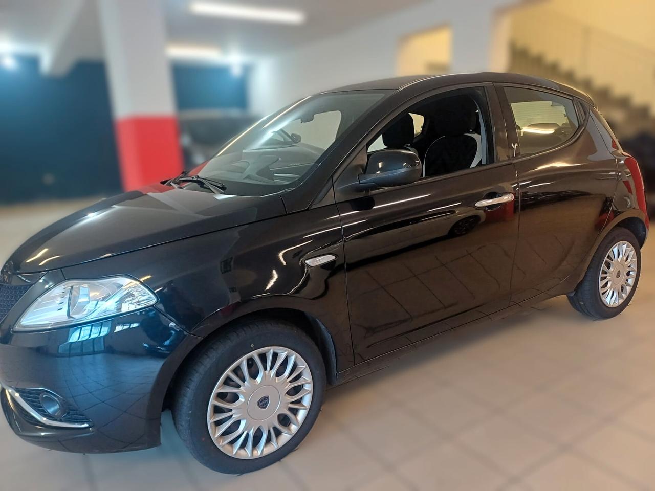 Lancia Ypsilon 1.3 MJT 16V 95 CV 5 porte S&S