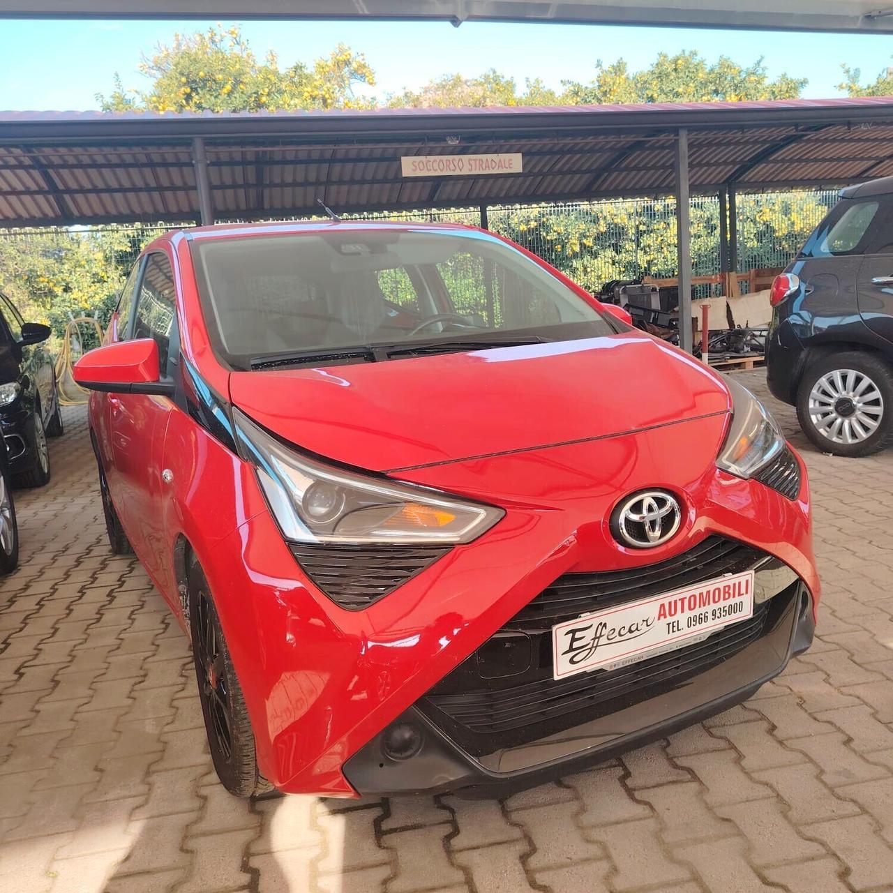 Toyota Aygo 1.0 VVT-i 69 CV 5 porte x-business