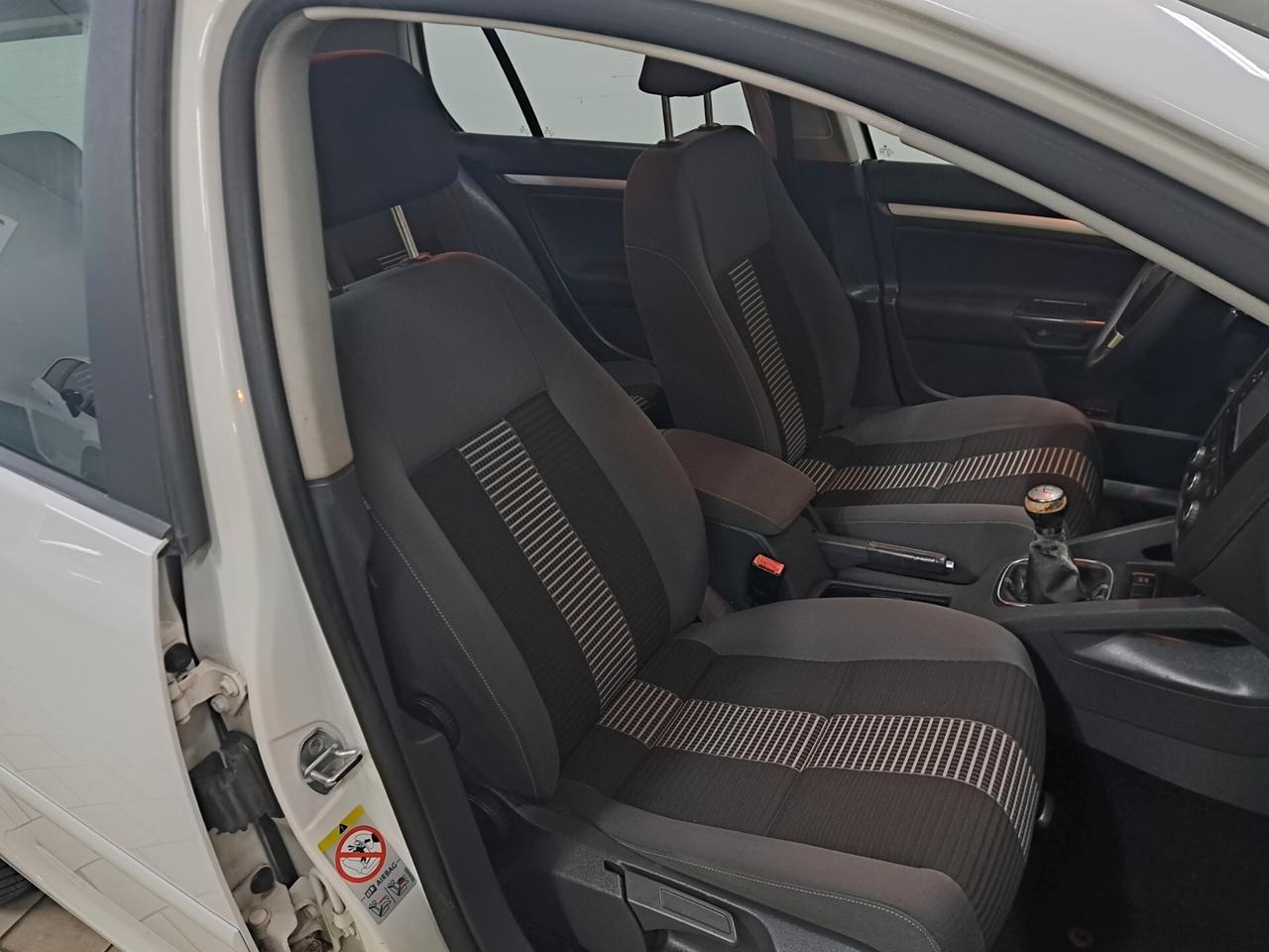 Volkswagen Golf 1.6 gpl unico prop 2008