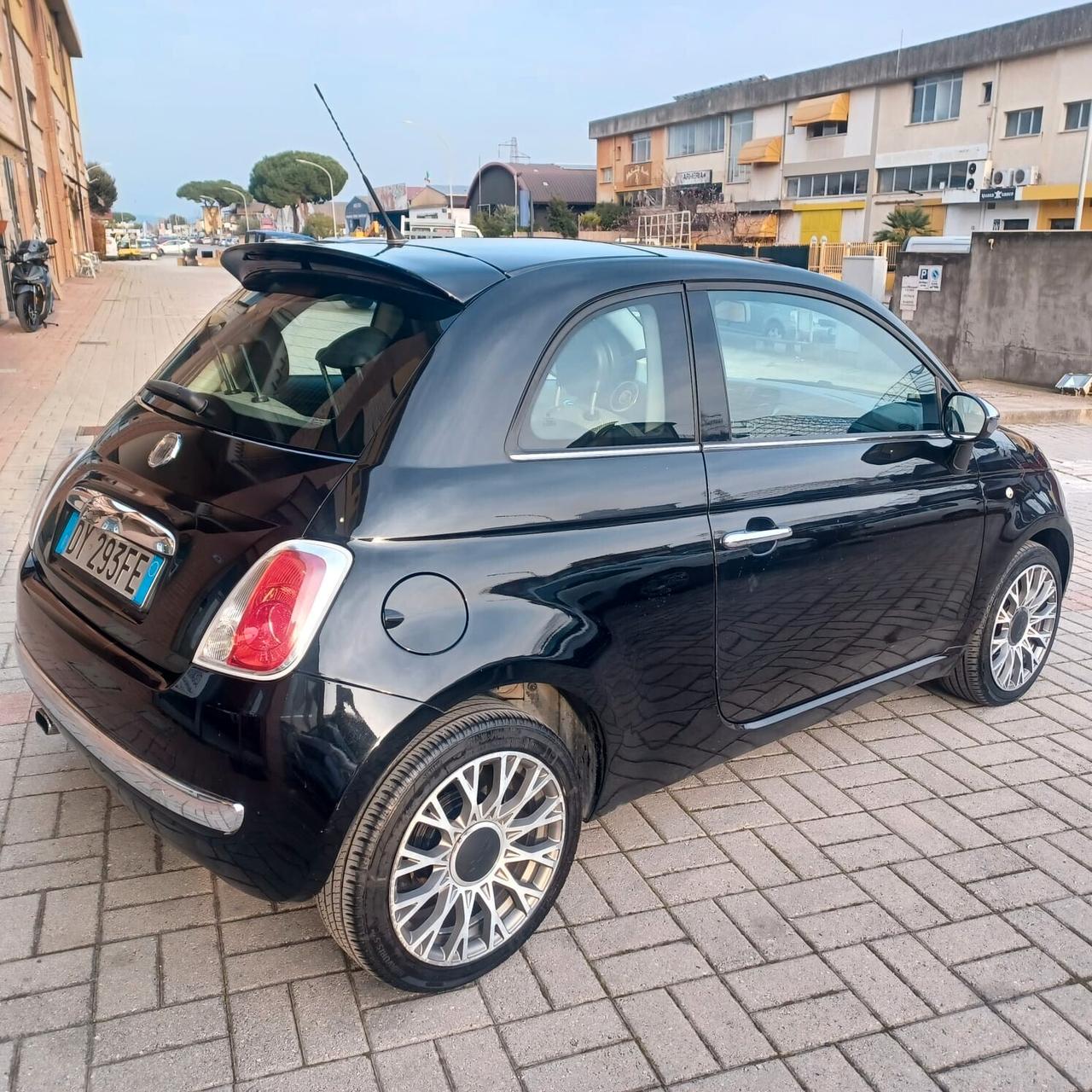 TETTO PANORAMICO MOLTO BELLA 500 1.3 MJTD NEOPATENATI