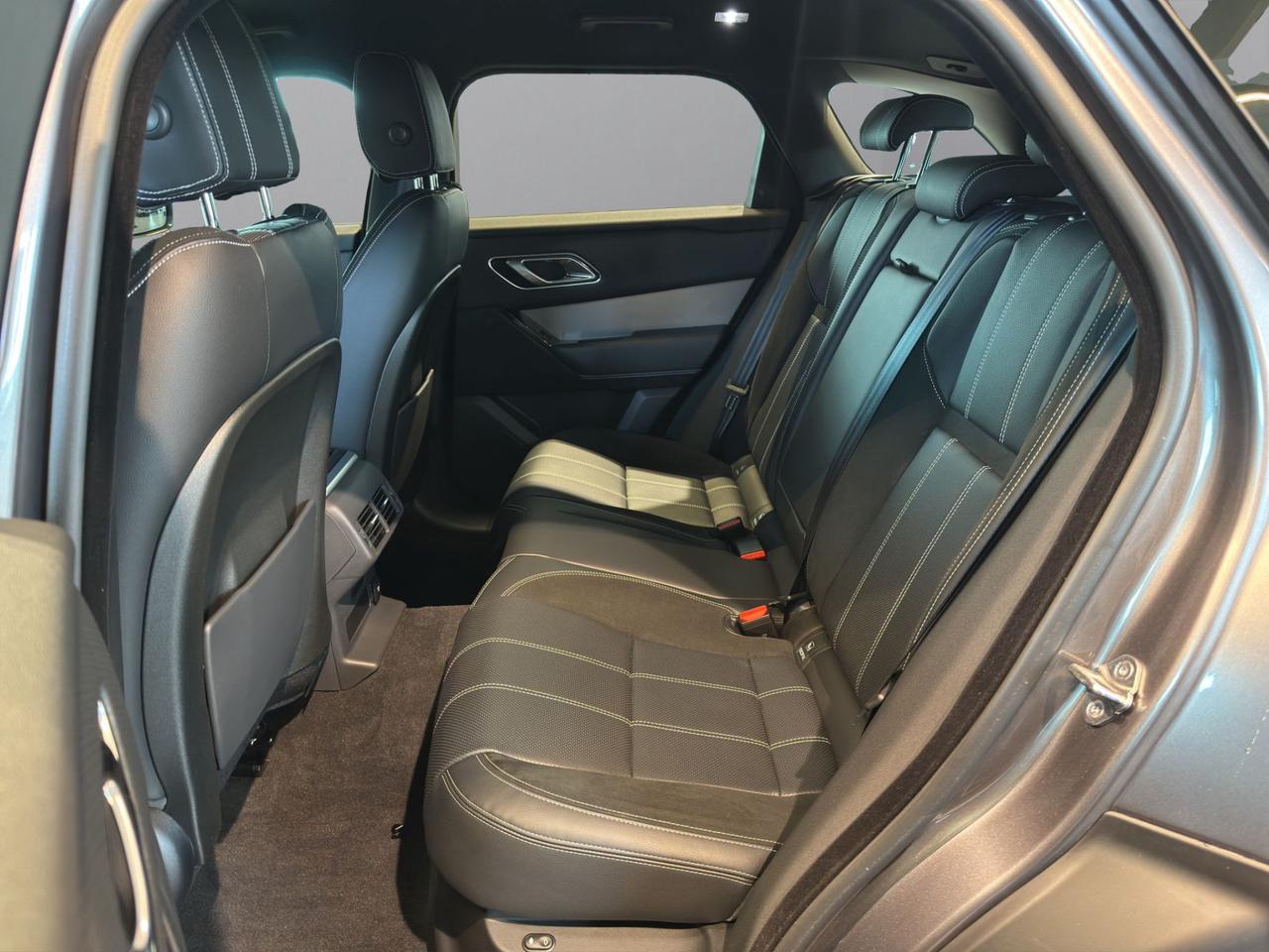 Land Rover Range Rover Velar 2.0 i4 R-Dynamic