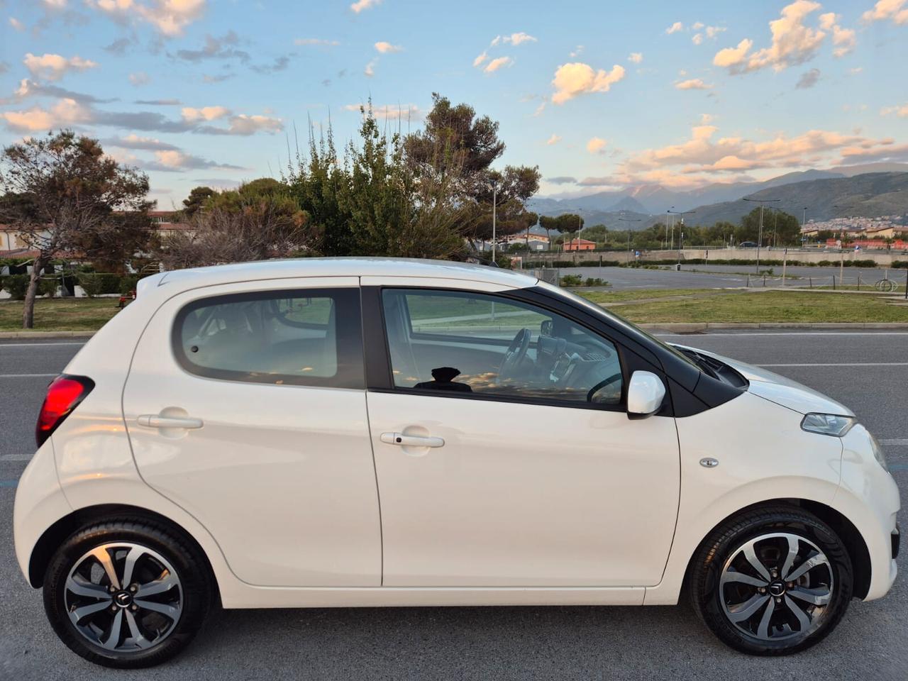 Citroen C1 VTi 72 S&S 5 porte Shine