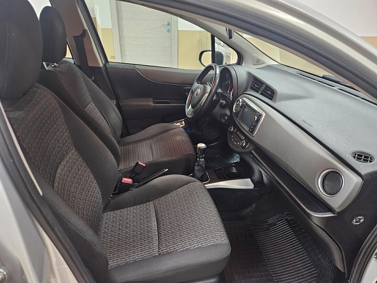 Toyota Yaris 1.4 D-4D 5 porte Lounge