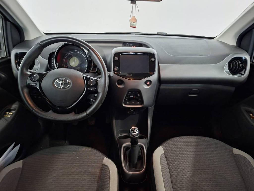 Toyota Aygo 5 Porte 1.0 VVT-i x-play