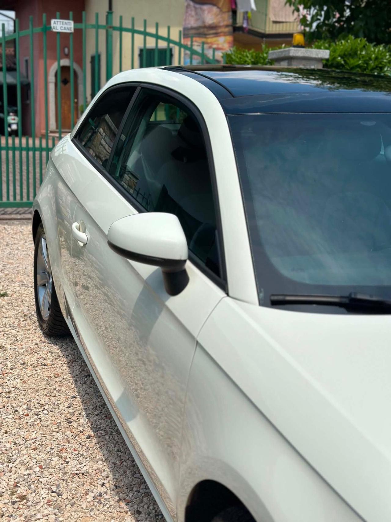 Audi A1 1.6 TDI TETTO KMCERT GARANZ UNICOPR