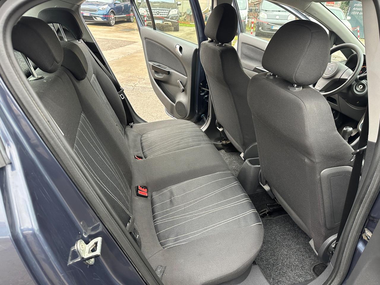 OPEL Corsa 1.2 5P Cosmo