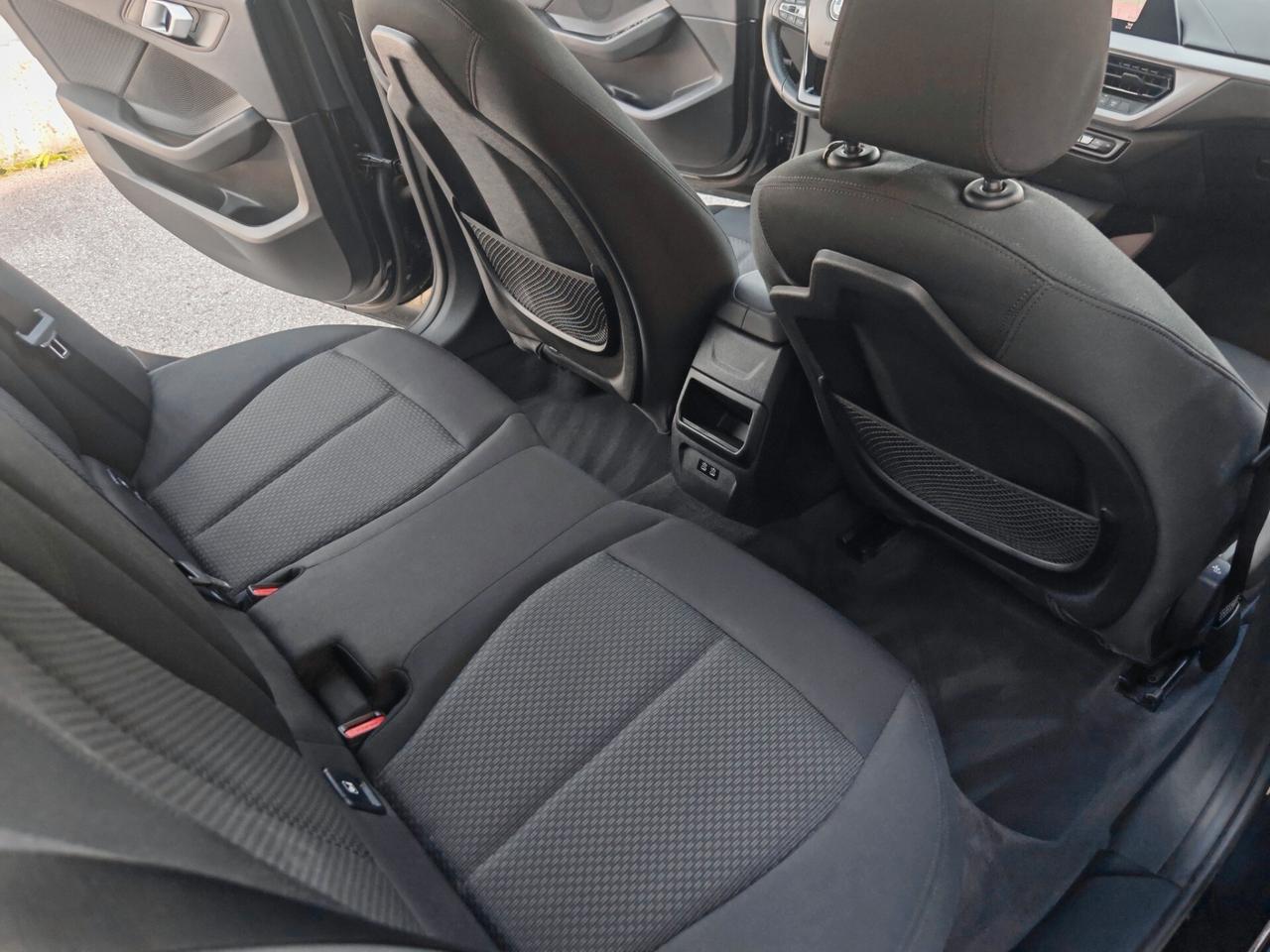 Bmw 116 OK NEOPATENTATI UNIPROPRIETARIO GARANZIA