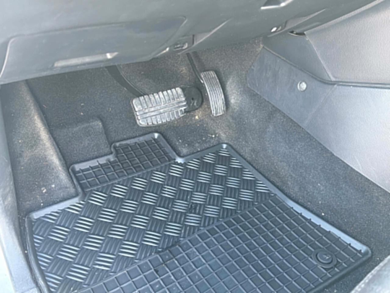 Mitsubishi Pajero 3.2 DI-D 16V aut. 3p. Intense DPF IVA ESPOSTA