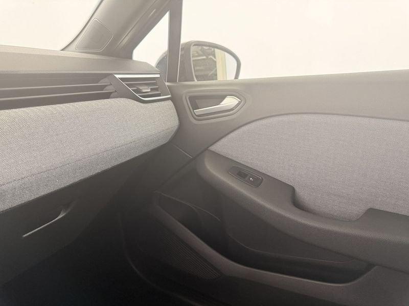 Renault Clio 1.0 TCE 67KW TECHNO * BONUS FINANZIAMENTO *