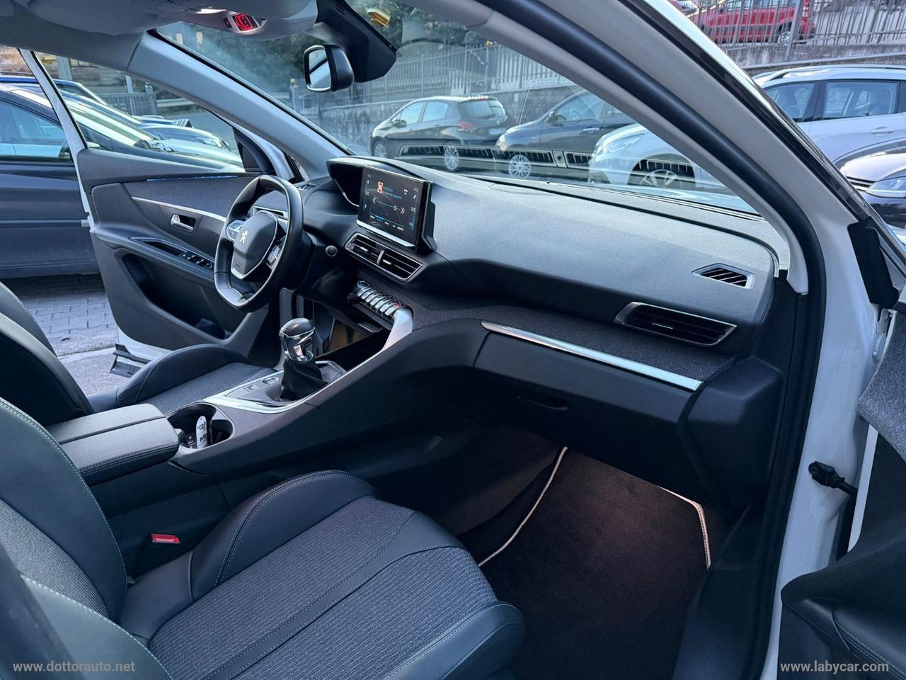 PEUGEOT 3008 BlueHDi 130 S&S Allure Pack