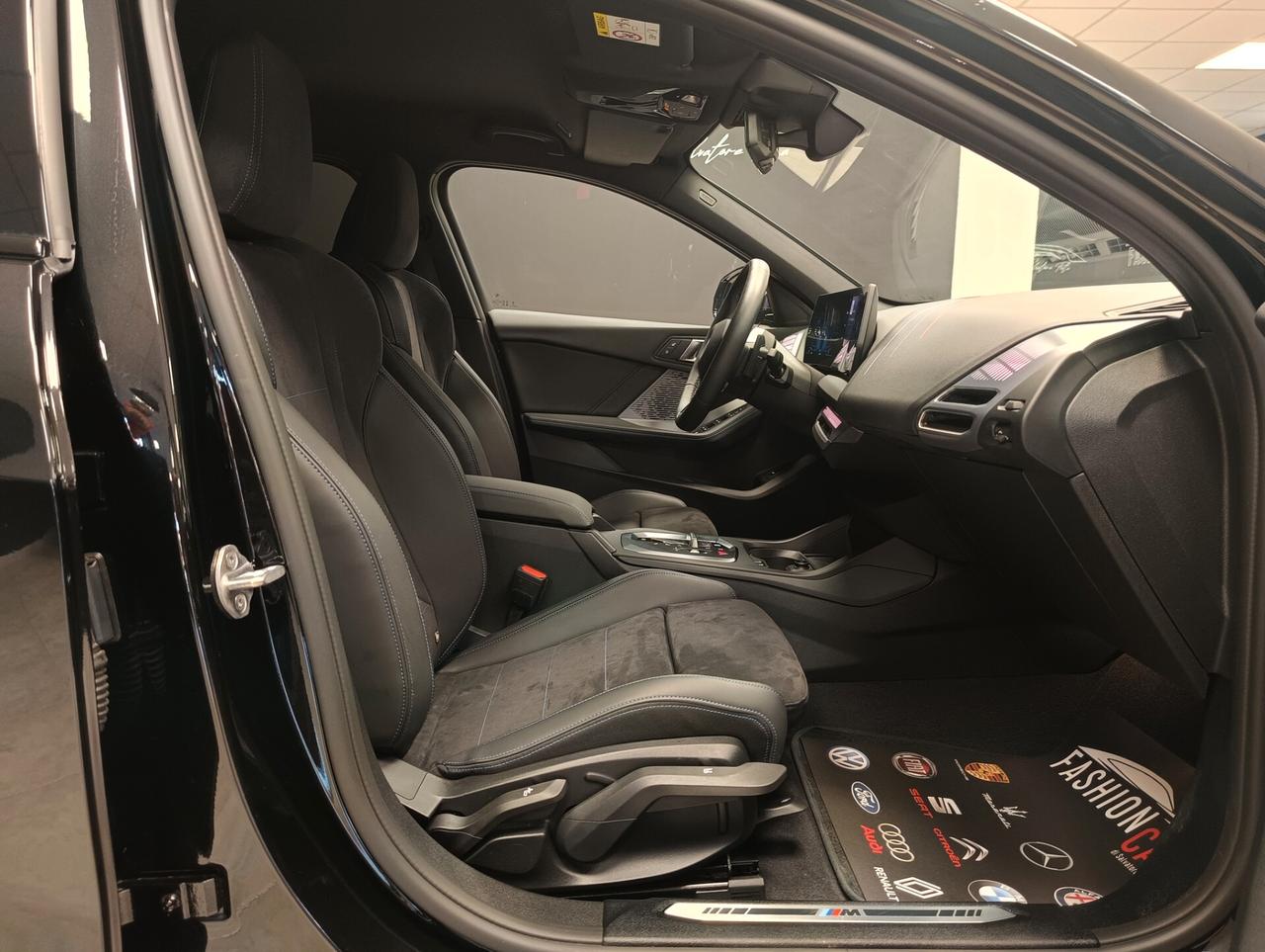 Bmw 118 118d 5p. Msport