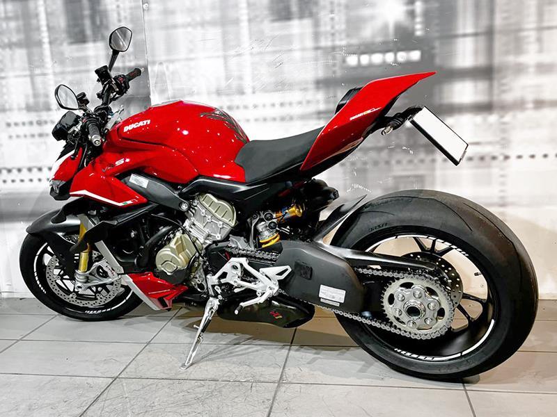 Ducati Streetfighter V4 S