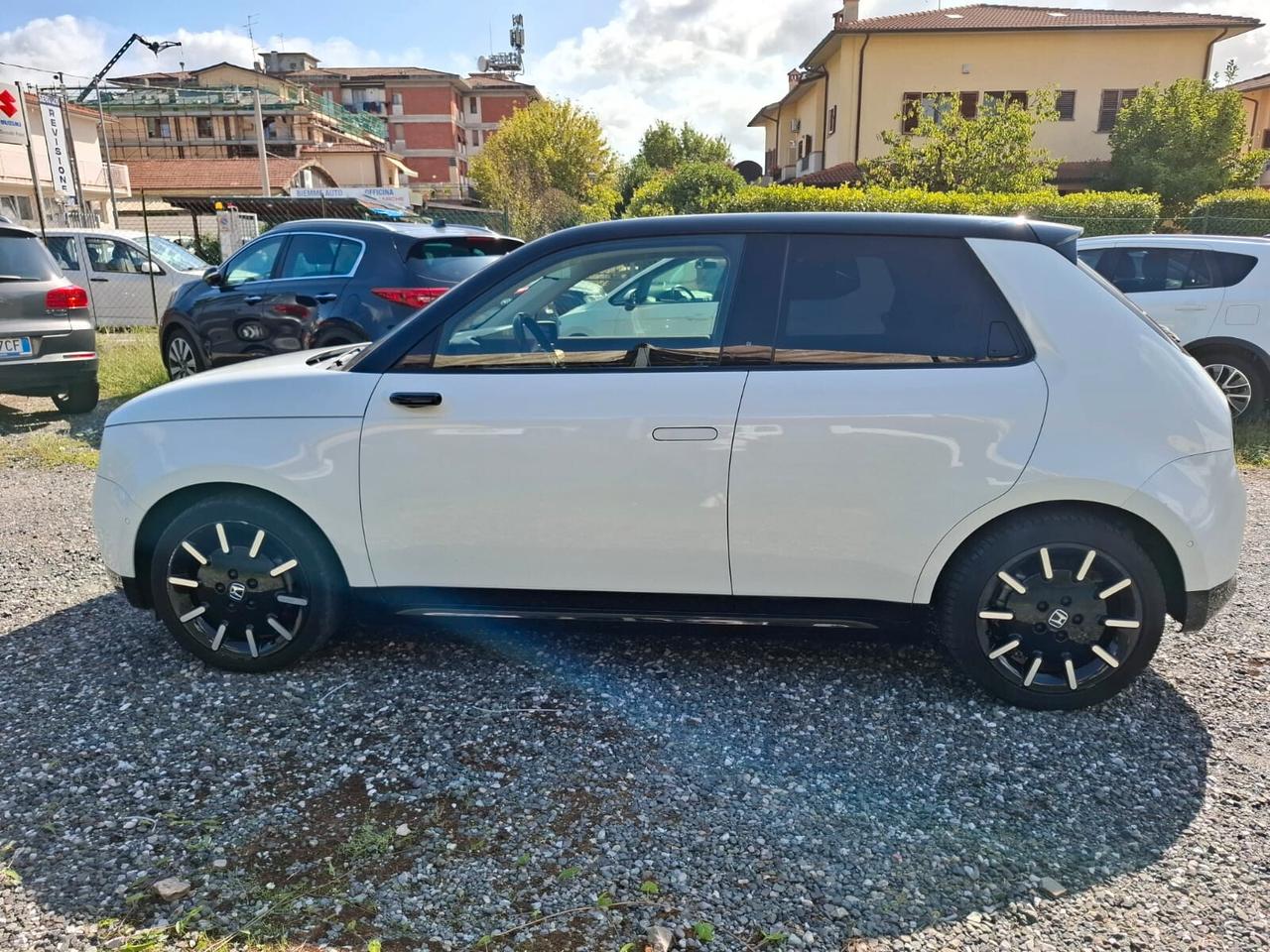 Honda e