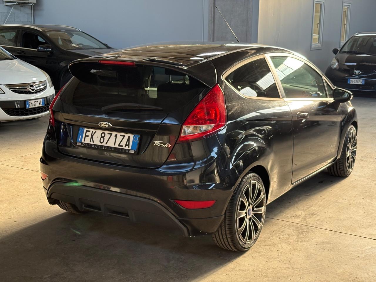 Ford Fiesta 1.2 82CV 3 porte ST line