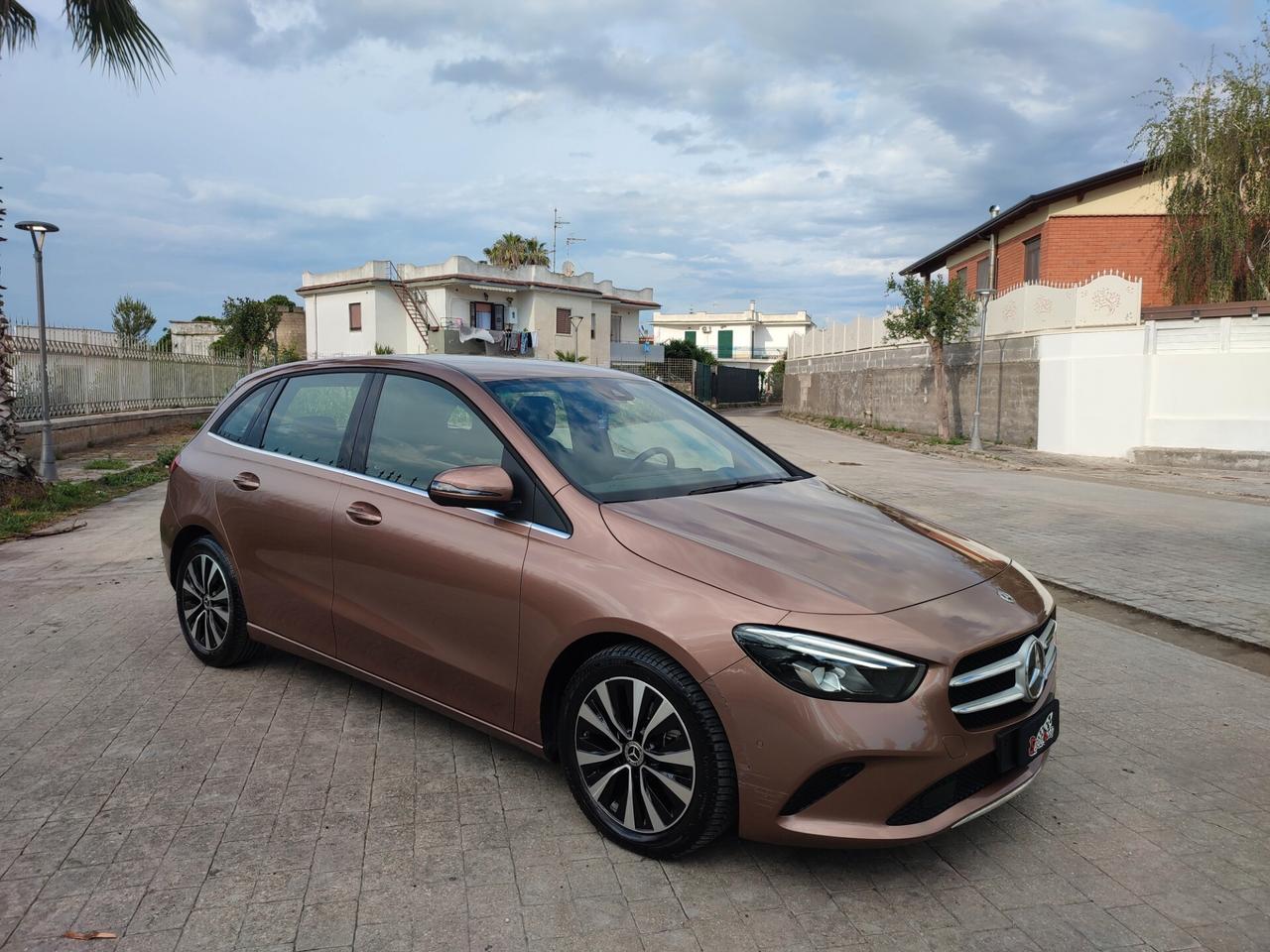 Mercedes-benz B 180 D 2.0 115 CV TELECAMERA NAVIGATORE INTERNI PELLE