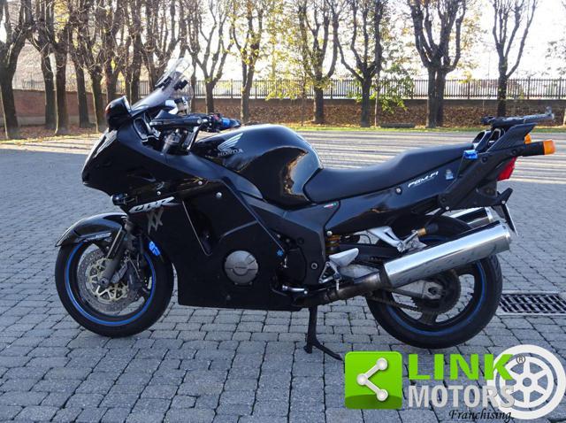 HONDA CBR 1100 XX Super Blackbird