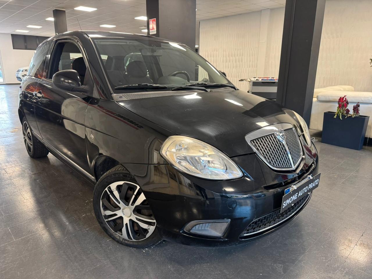 Lancia Ypsilon 1.3 MJT 75 CV Elle