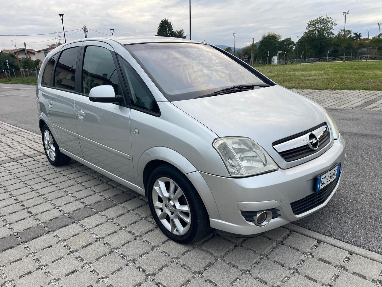 Opel Meriva 1.6 16V Cosmo GPL
