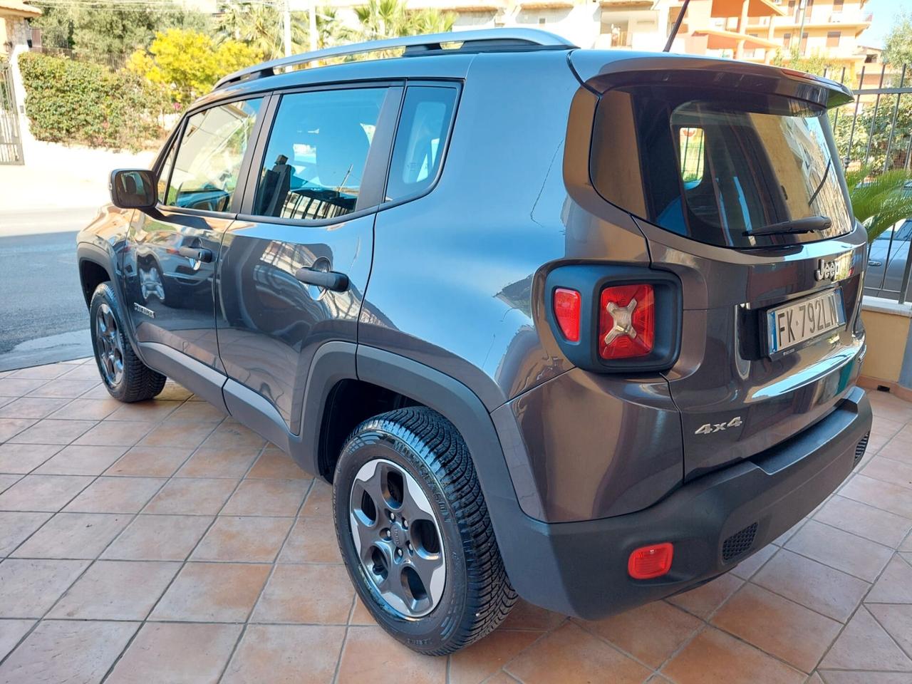 Jeep Renegade 2.0 Mjt 4WD Active Drive Sport
