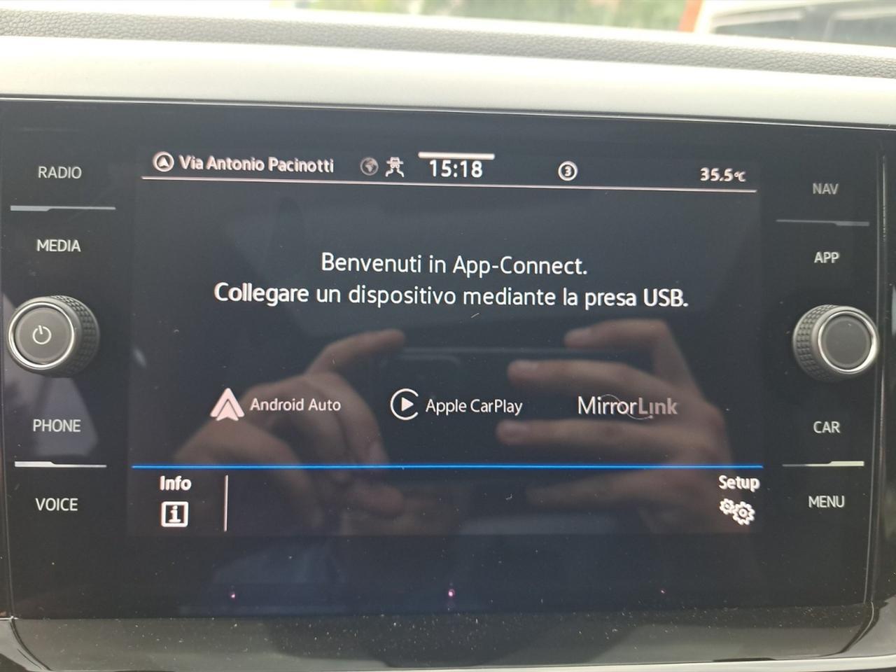 Volkswagen Taigo 1.0 tsi 110 cv r-line