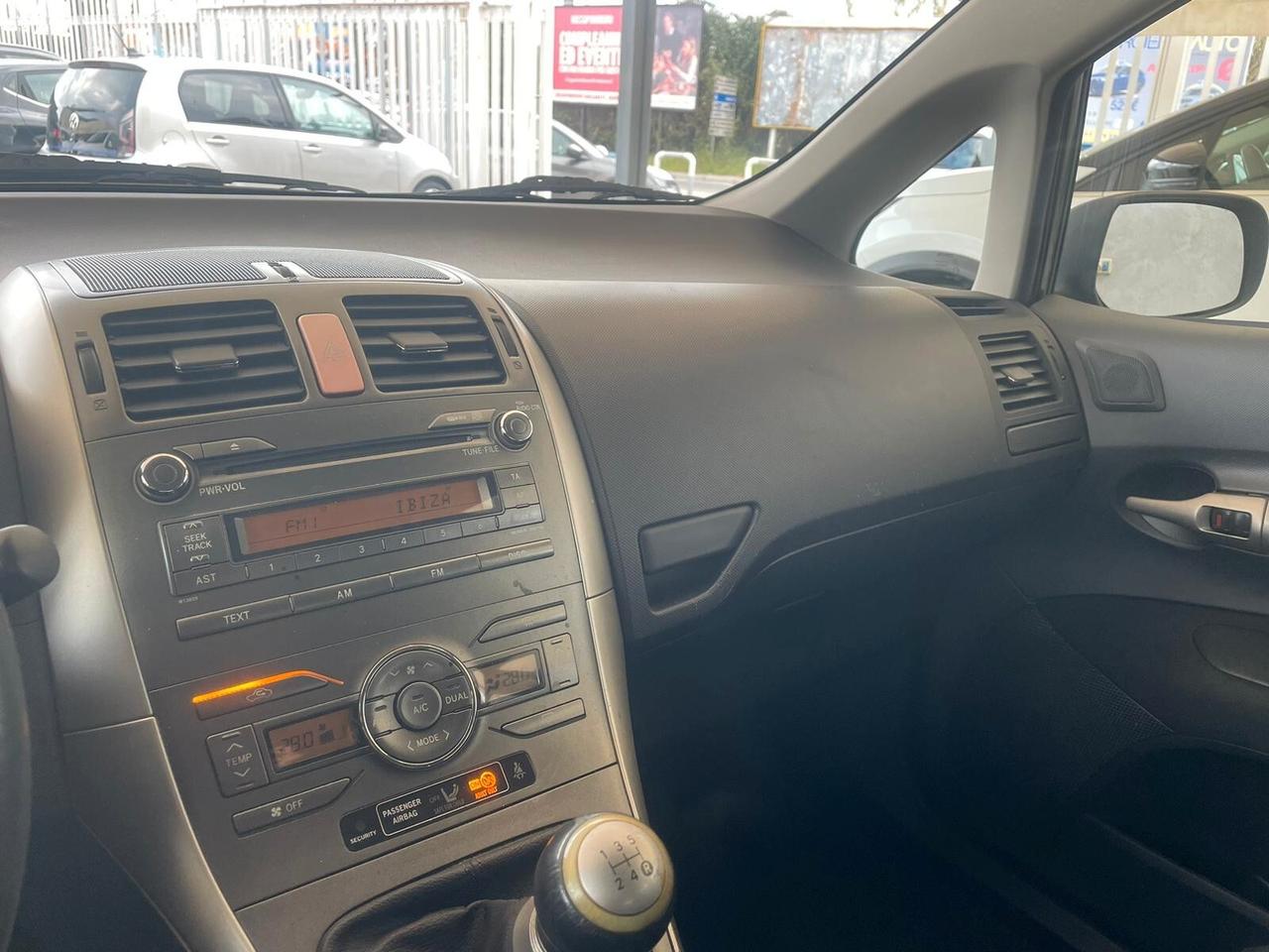 Toyota Auris 1.4 D-4D 5 porte Sol