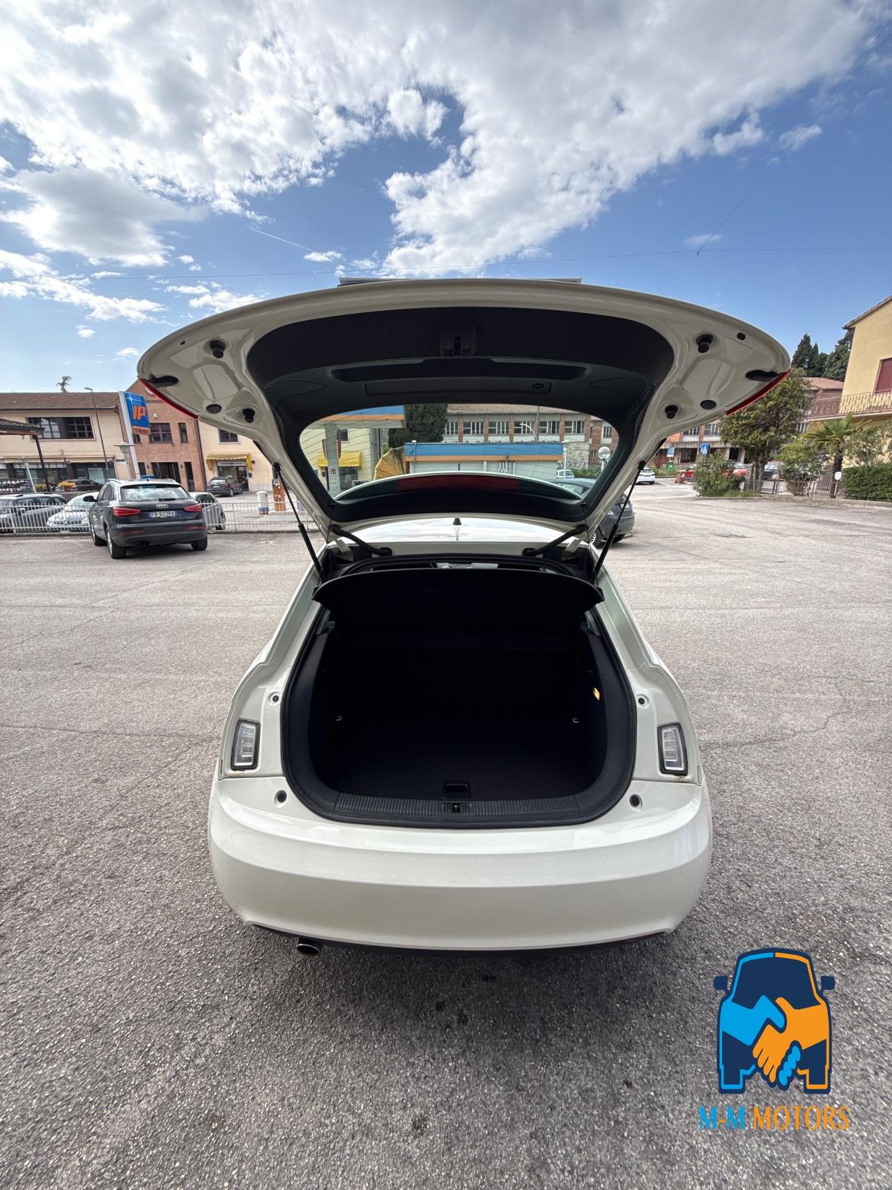 Audi A1 3 Porte A1 1.6 tdi Attraction 105cv