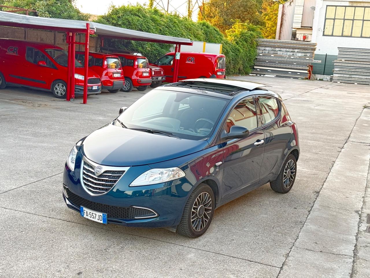 Lancia Ypsilon 1.3 MJT 16V 95 CV 5 porte S&S Silver