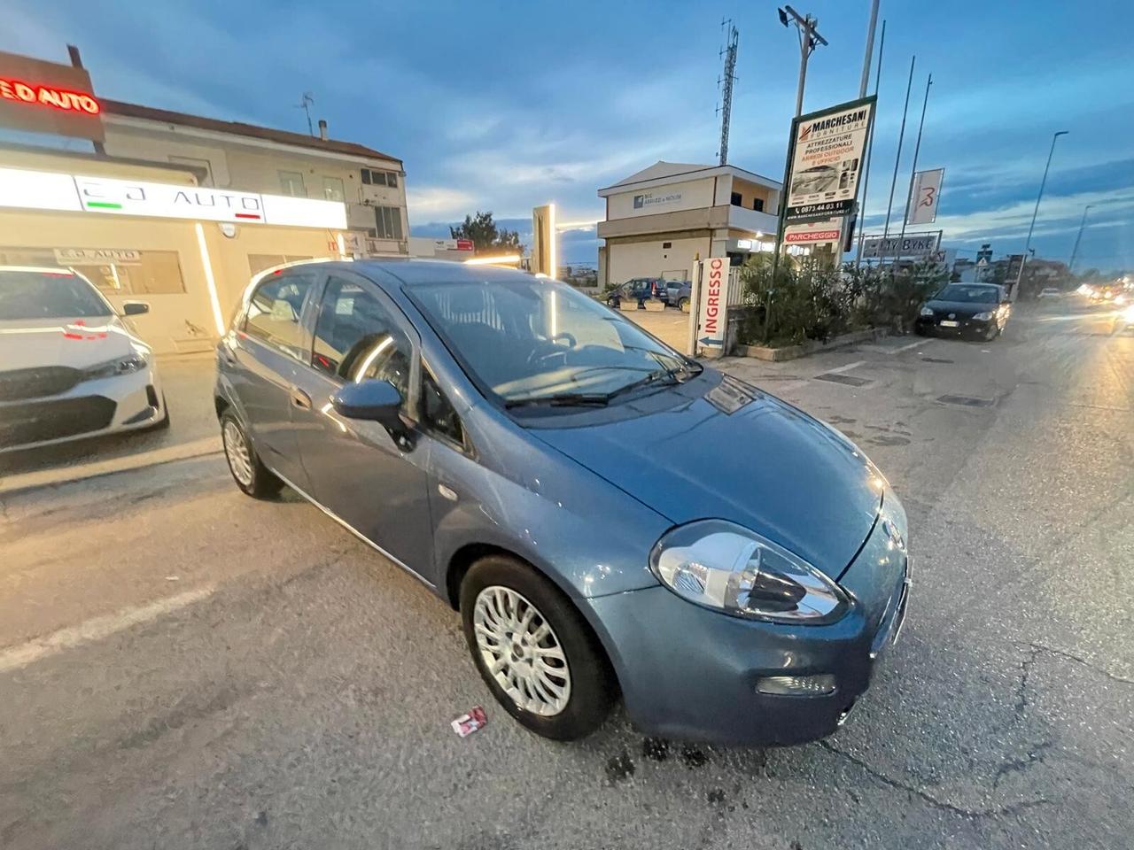 Fiat Punto 1.3 MJT II S&S 95 CV 5 porte Street