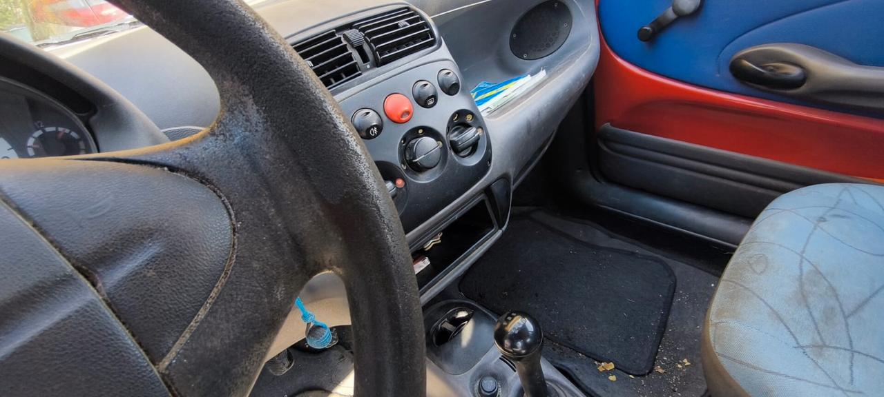 Fiat 600 CON GANCIO TRAINO 900