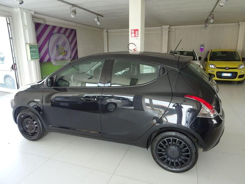 Lancia Ypsilon 1.2 69 CV 5 porte S&S Elefantino Blu