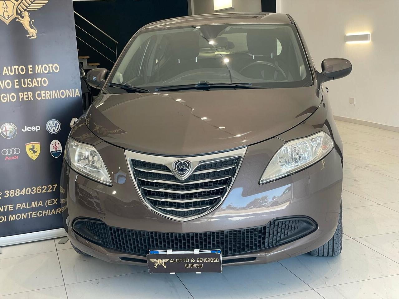Lancia Ypsilon 1.3 MJT 95 CV 5 S&S Platinum 12.2011