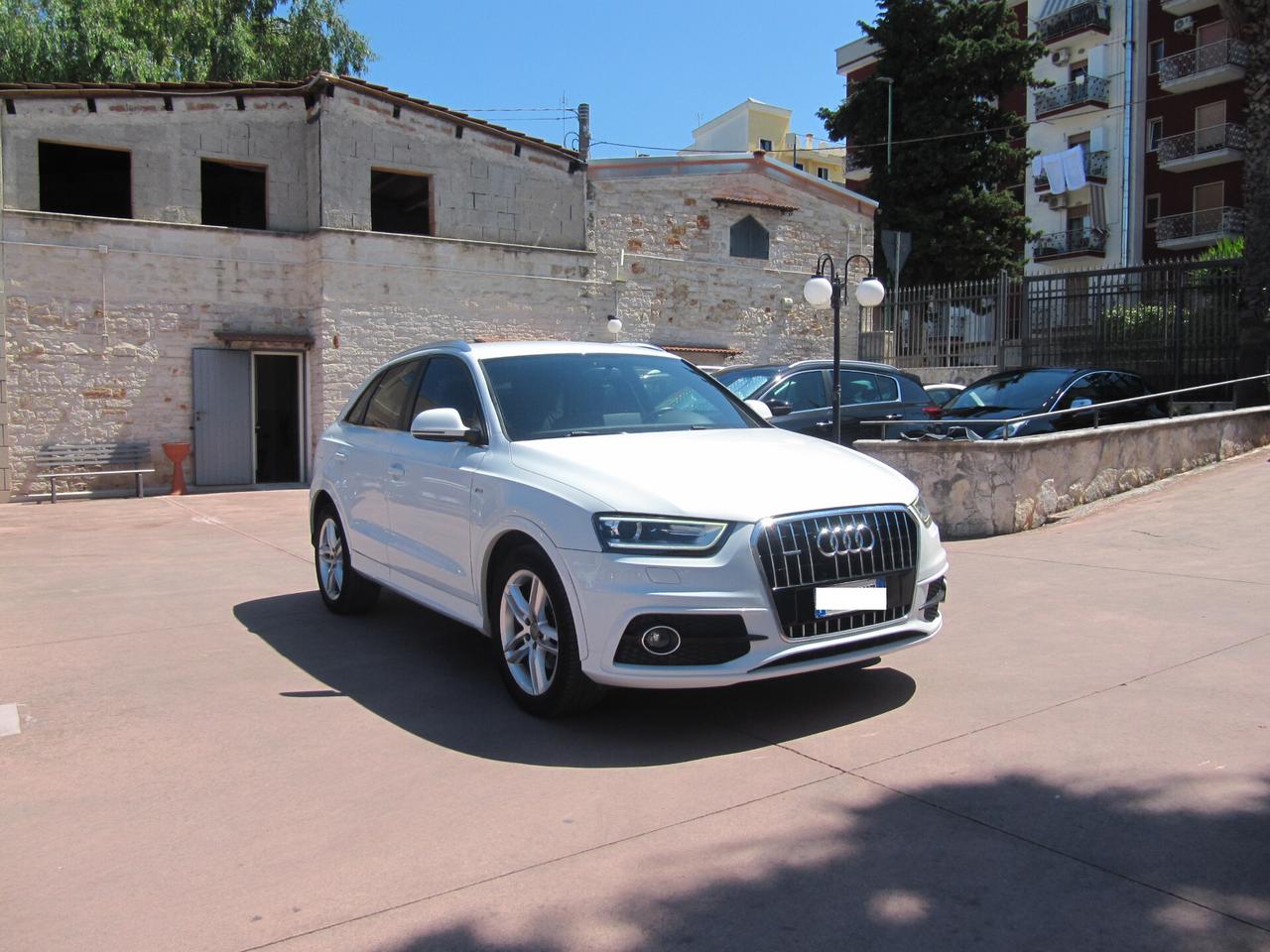Audi Q3 2.0 TDI quattro S tronic Line Edition - automatico