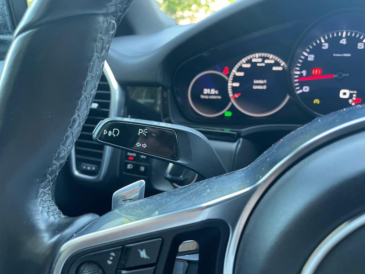 Porsche Cayenne Platinum Edition 3.0 S #6026