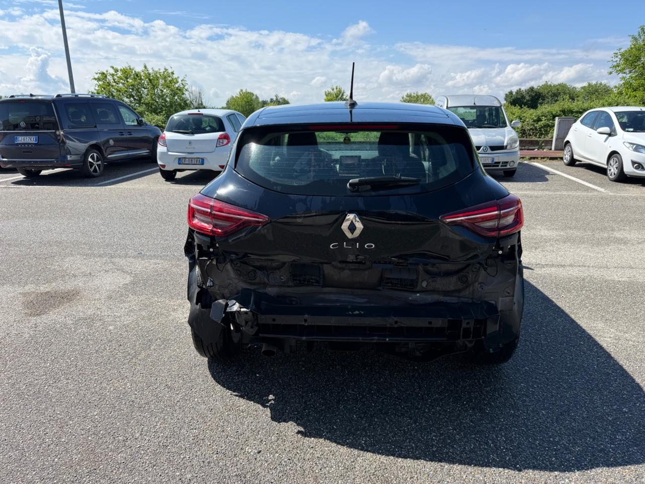 Renault Clio Blue dCi 85 CV 5 porte Business INCIDENTATA