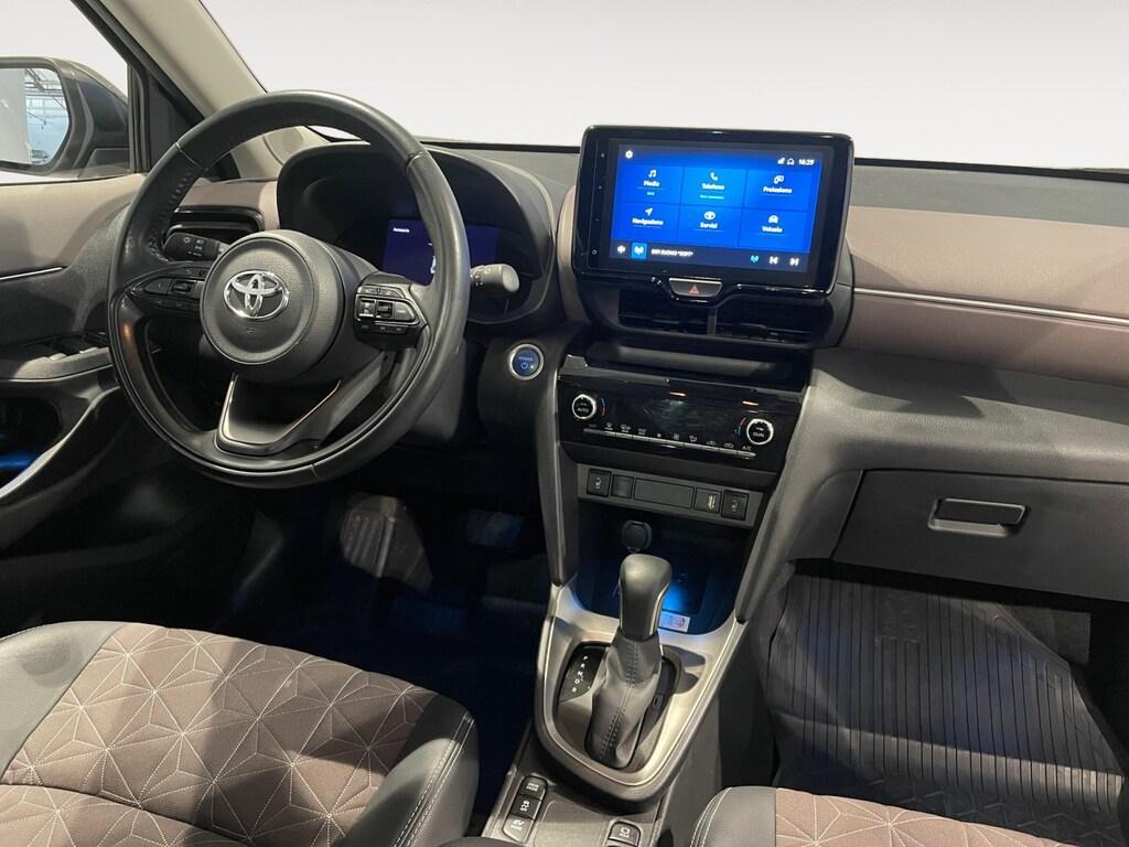Toyota Yaris Cross 1.5 Hybrid 116CV e-CVT Lounge (FHEV)