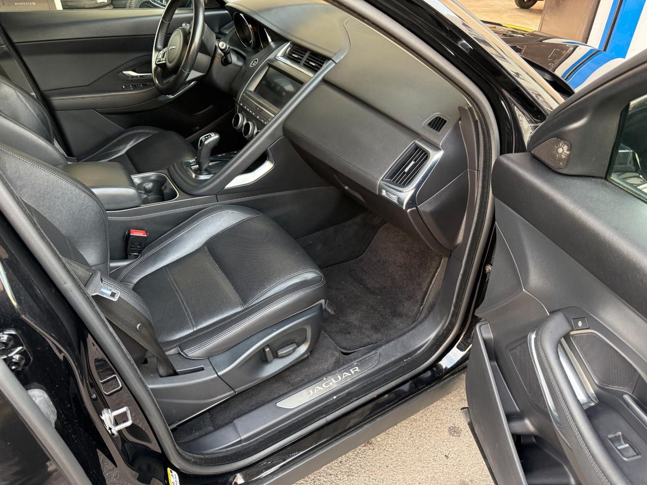 Jaguar E-Pace 2.0D 180 CV AWD aut. S