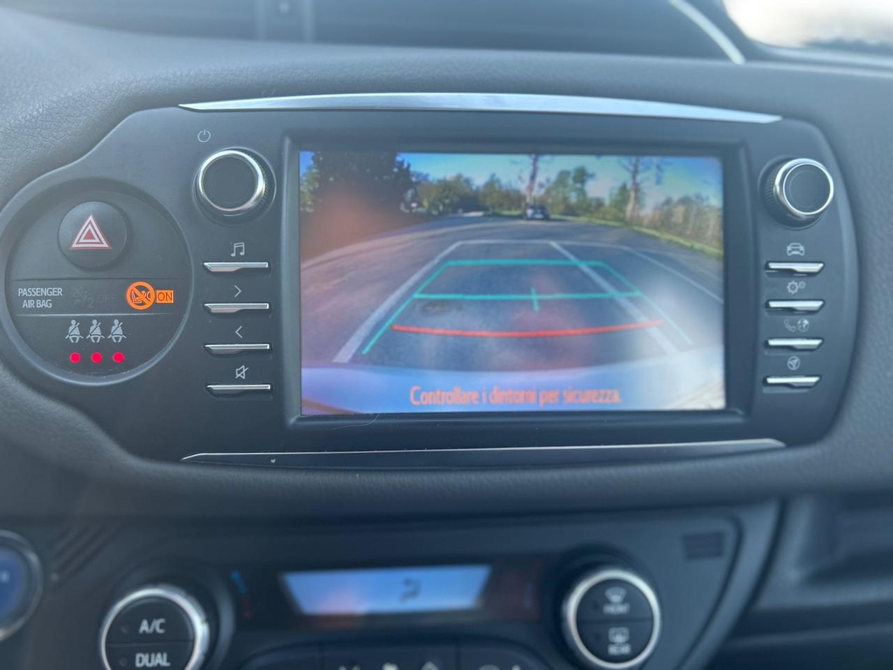 Toyota Yaris 1.5 Hybrid Y20 Bitone 2019 – Navi, Camera, Clima Auto, Unico Proprietario