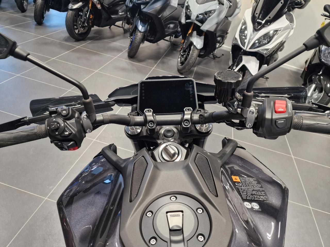 Yamaha MT-09 Y-AMT 2025