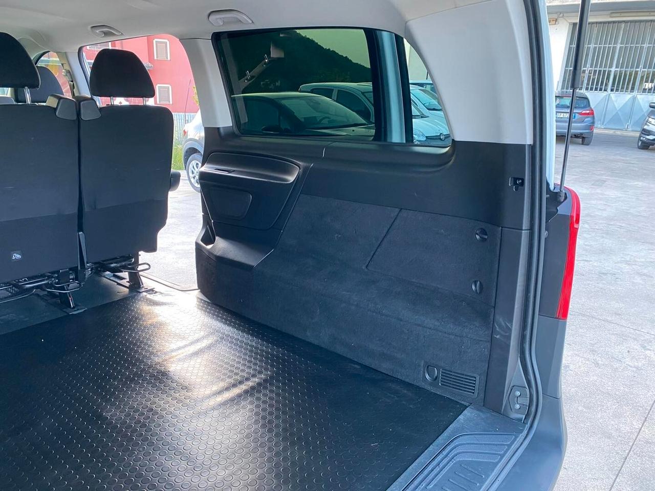 Mercedes-Benz Vito 6 POSTI 114 CDI Mixto Long 2022