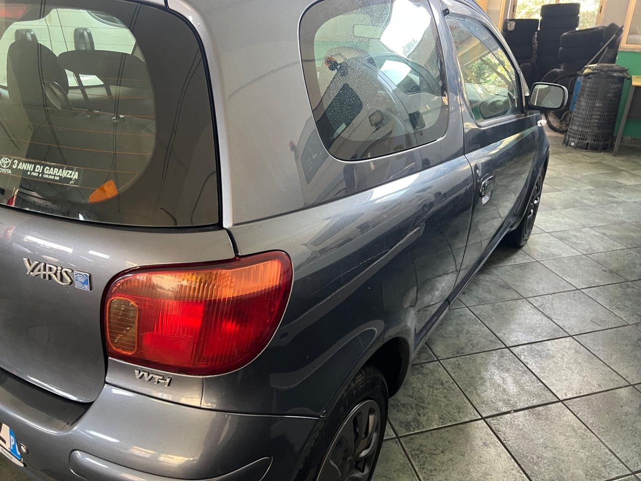Toyota Yaris 1.0i 16V cat 3 porte Sol